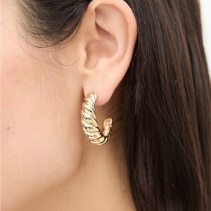 Mejuri Large Croissant Gold Dome Hoop Earrings 18K Gold Vermeil